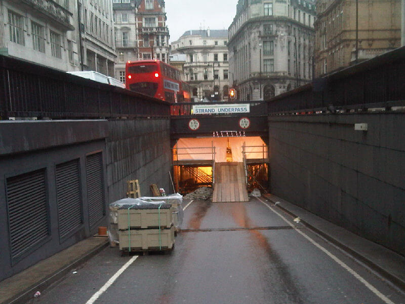 Repair work to the running surface in tunnels 